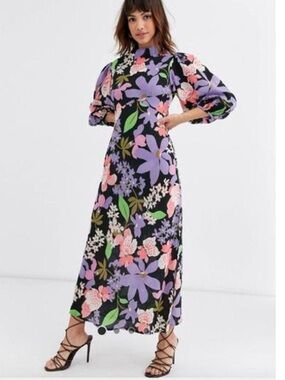 ISO:
ASOS Black Maxi Dress w/ Lilac, Pink & Green Floral Print size 8, 10 or 12